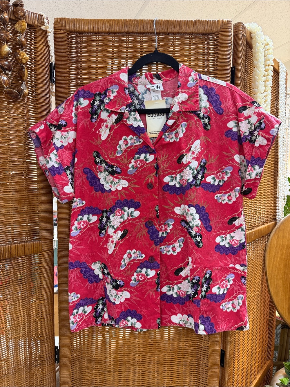 RM HAWAII Women’s Pink Floral Button-Up Short-Sleeve Aloha Shirt / Top - Large